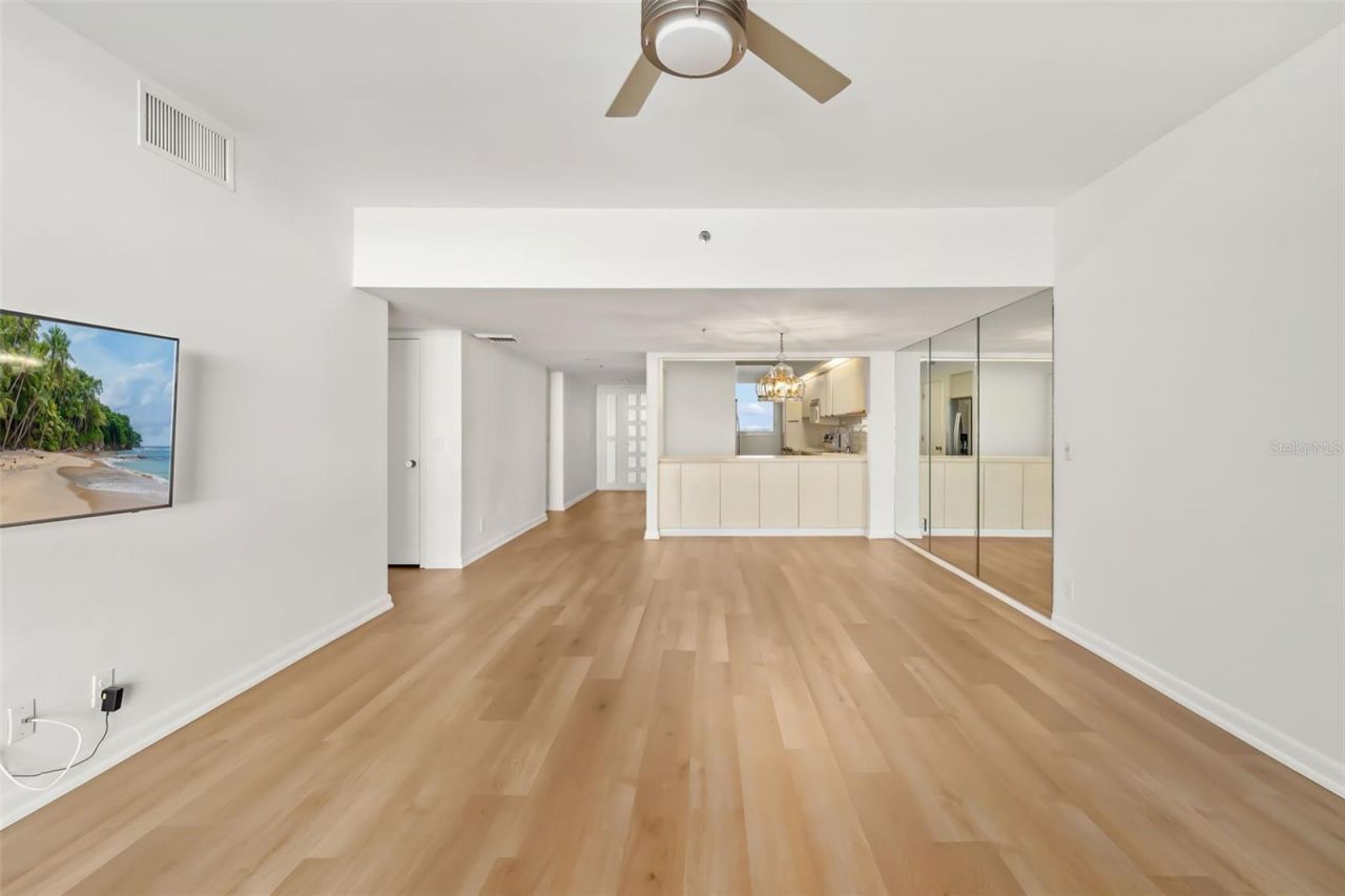 1135 Gulf Of Mexico Drive, Unit 502, Longboat Key, FL 34228 Photo