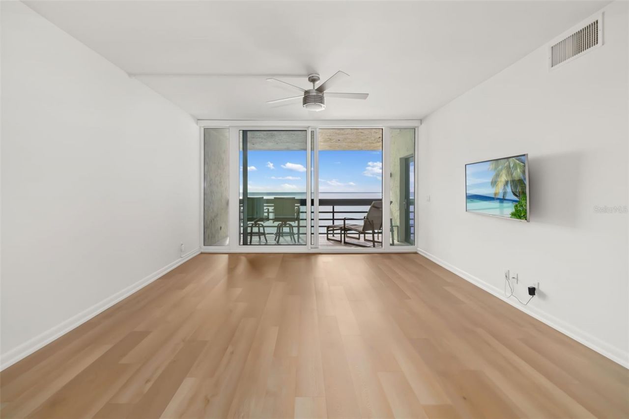 1135 Gulf Of Mexico Drive, Unit 502, Longboat Key, FL 34228 Photo