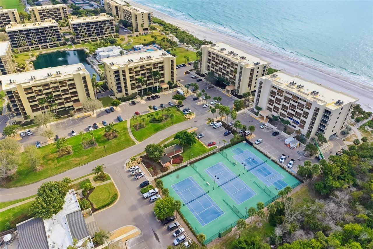 1135 Gulf Of Mexico Drive, Unit 502, Longboat Key, FL 34228 Photo