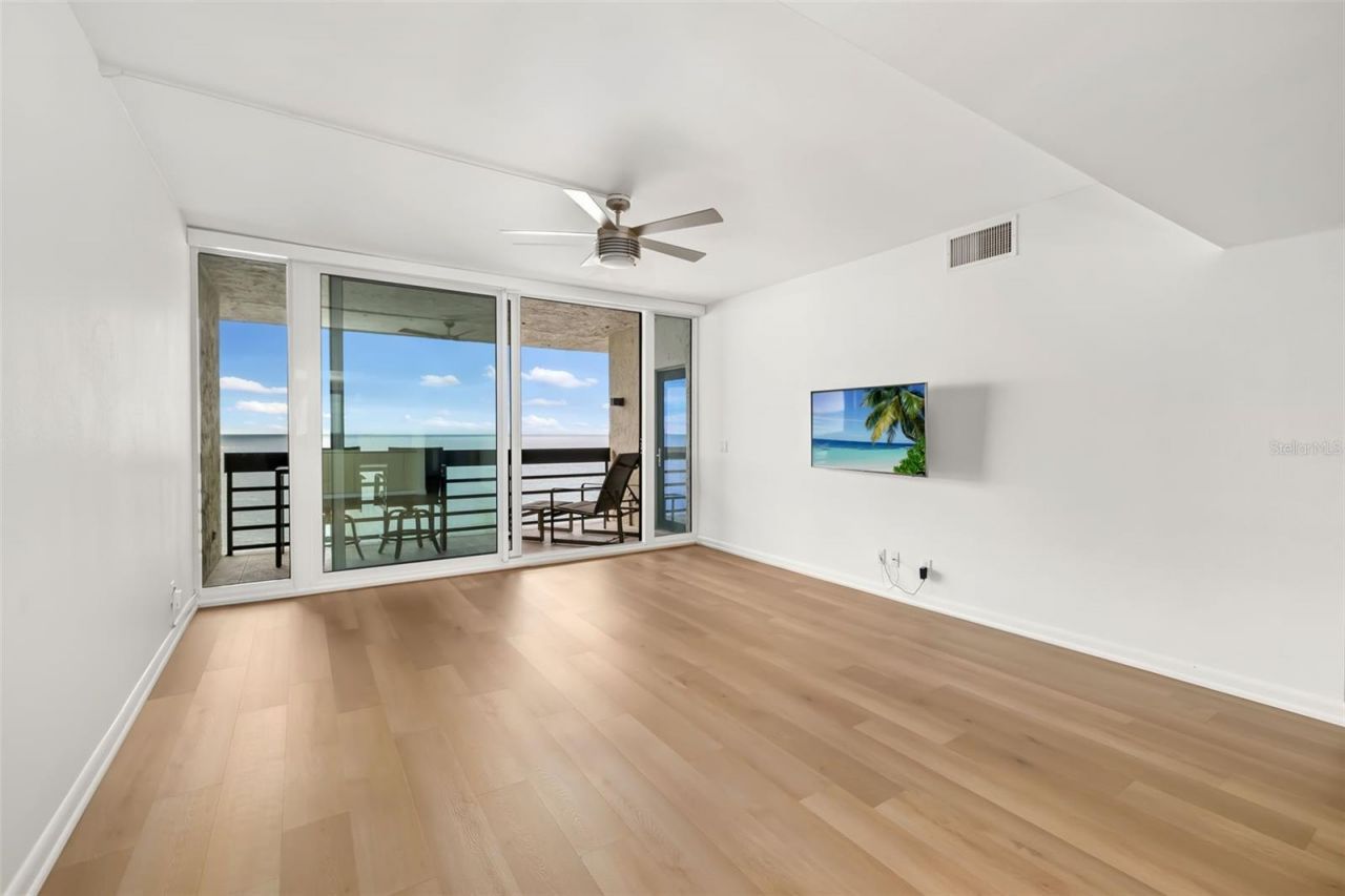 1135 Gulf Of Mexico Drive, Unit 502, Longboat Key, FL 34228 Photo