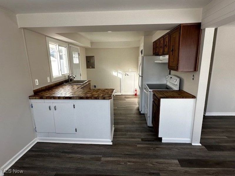 1342 E 346th Street, Eastlake, OH 44095 Photo 3