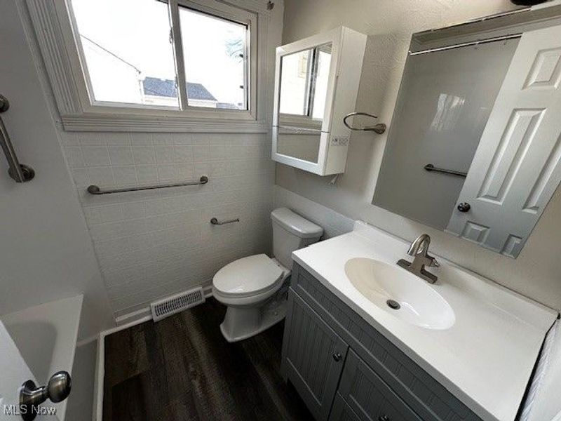 1342 E 346th Street, Eastlake, OH 44095 Photo 7