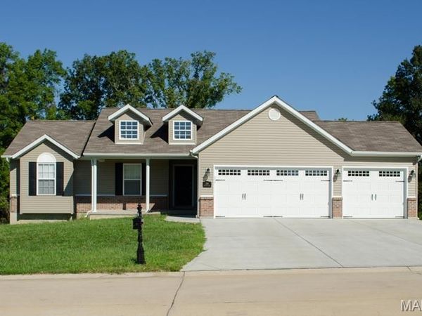 179 Rivers Edge Drive, Moscow Mills, MO 63362