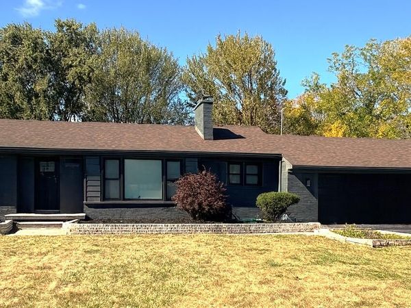 5681 Houghten Drive, Troy, MI 48098