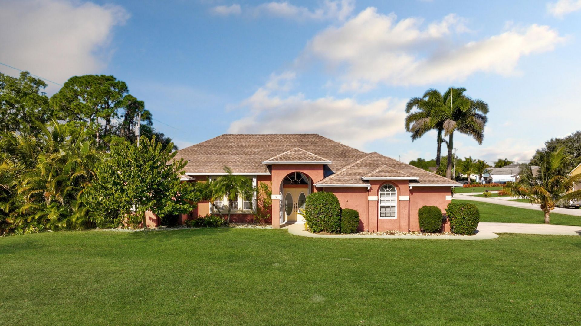 539 SE Nome Drive, Port Saint Lucie, FL 34984 Photo