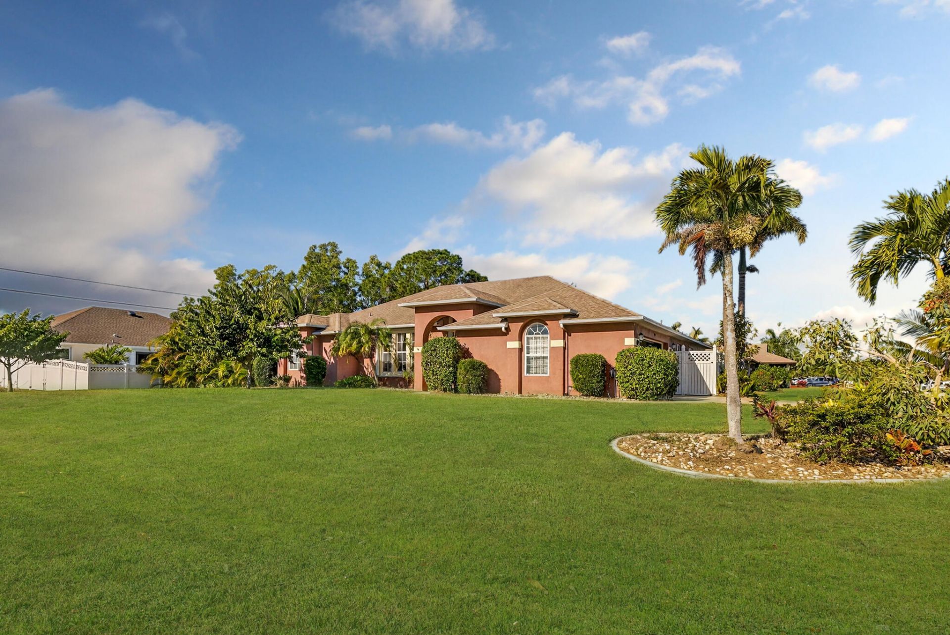 539 SE Nome Drive, Port Saint Lucie, FL 34984 Photo