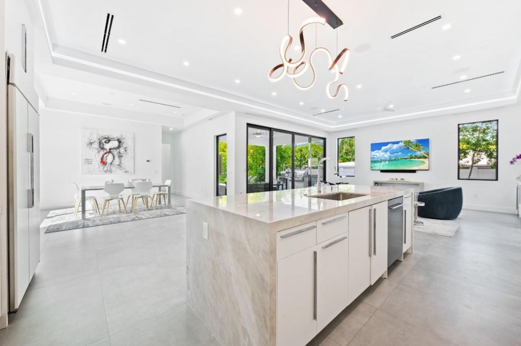 743 S Lake Ave, Delray Beach, FL 33483 Photo