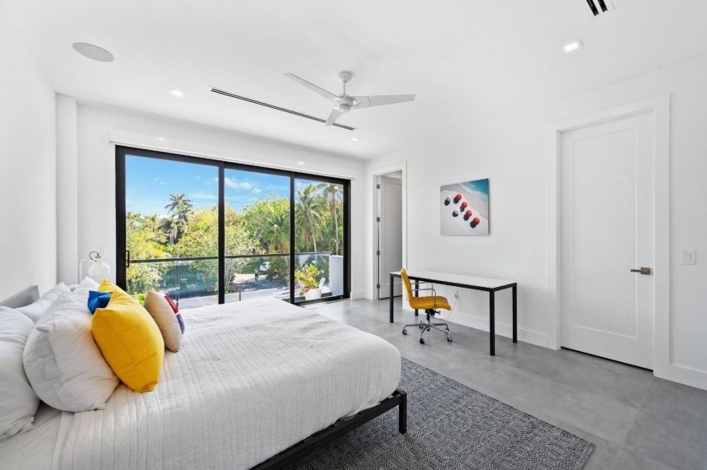 743 S Lake Ave, Delray Beach, FL 33483 Photo