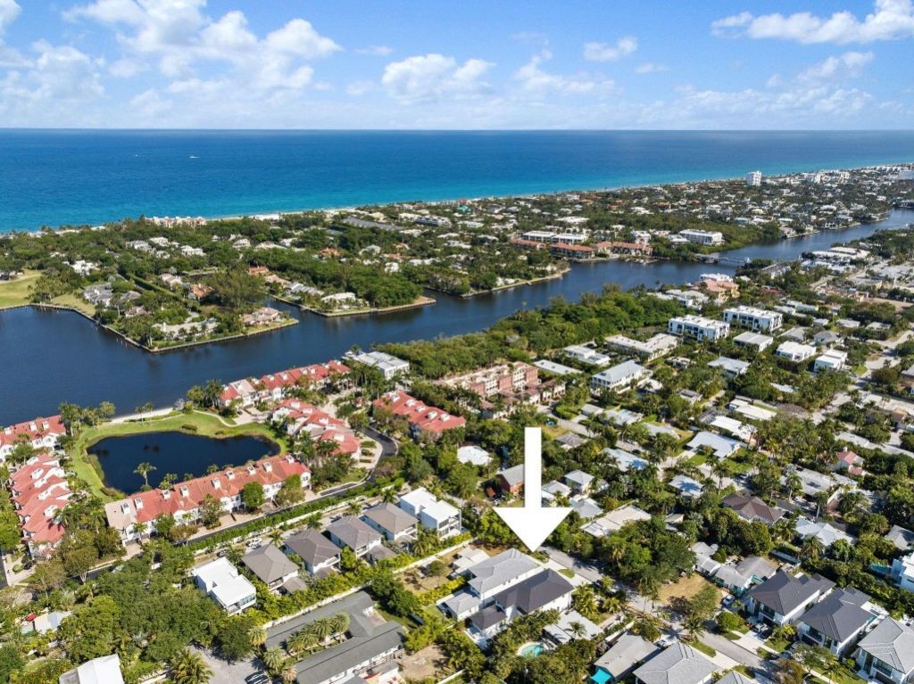 743 S Lake Ave, Delray Beach, FL 33483 Photo