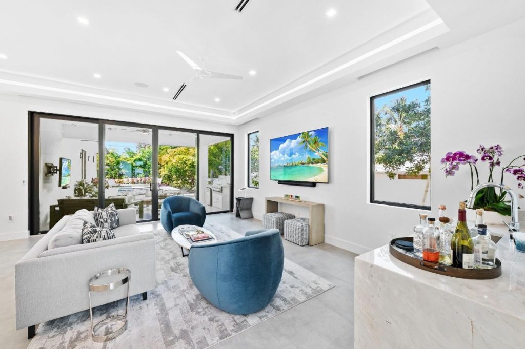 743 S Lake Ave, Delray Beach, FL 33483 Photo