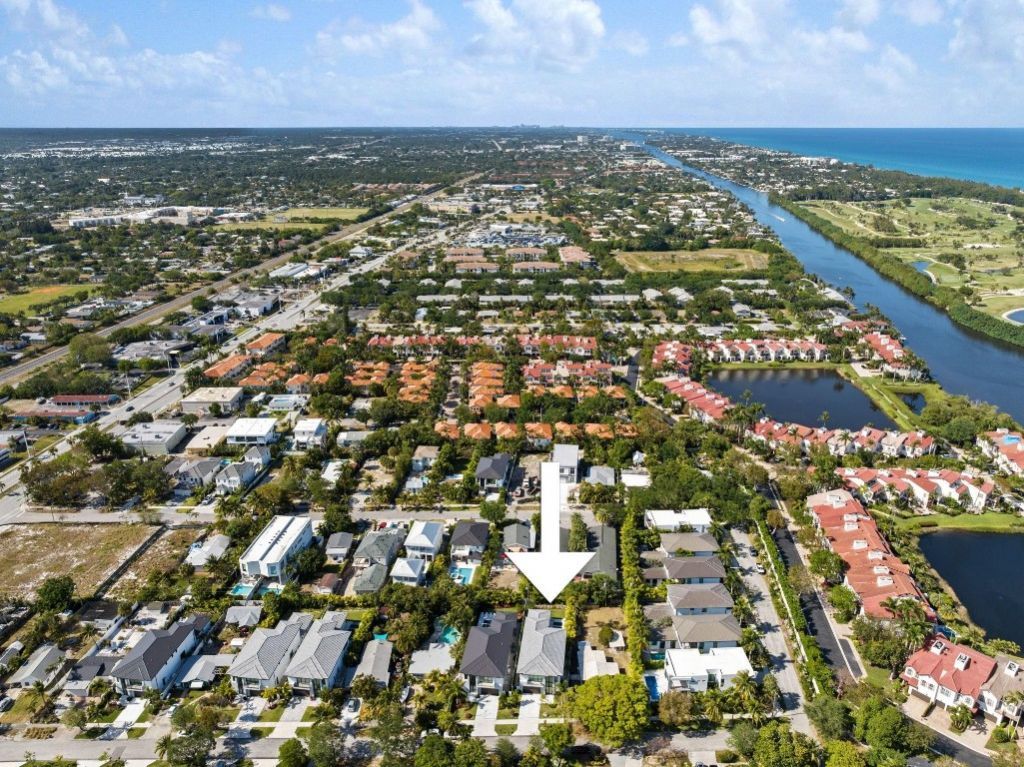 743 S Lake Ave, Delray Beach, FL 33483 Photo