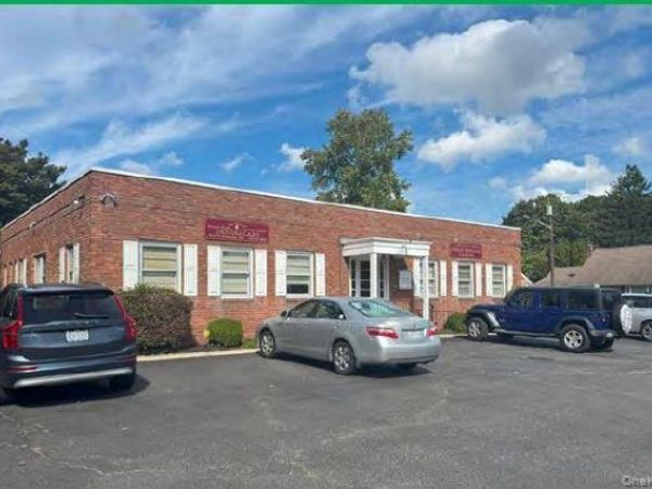 1023 Pulaski Road, East Northport, NY 11731