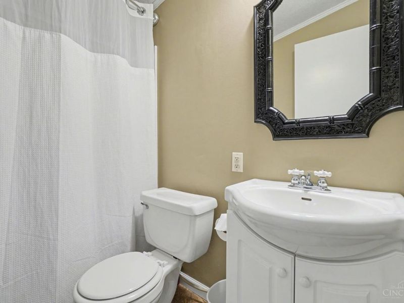 1571 Crosstown Road, Sterling Twp, OH 45176 Photo 12