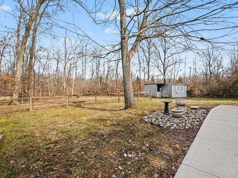 1571 Crosstown Road, Sterling Twp, OH 45176 Photo 14