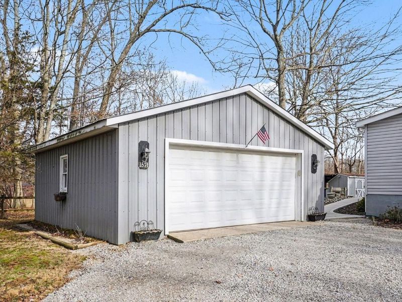 1571 Crosstown Road, Sterling Twp, OH 45176 Photo 15