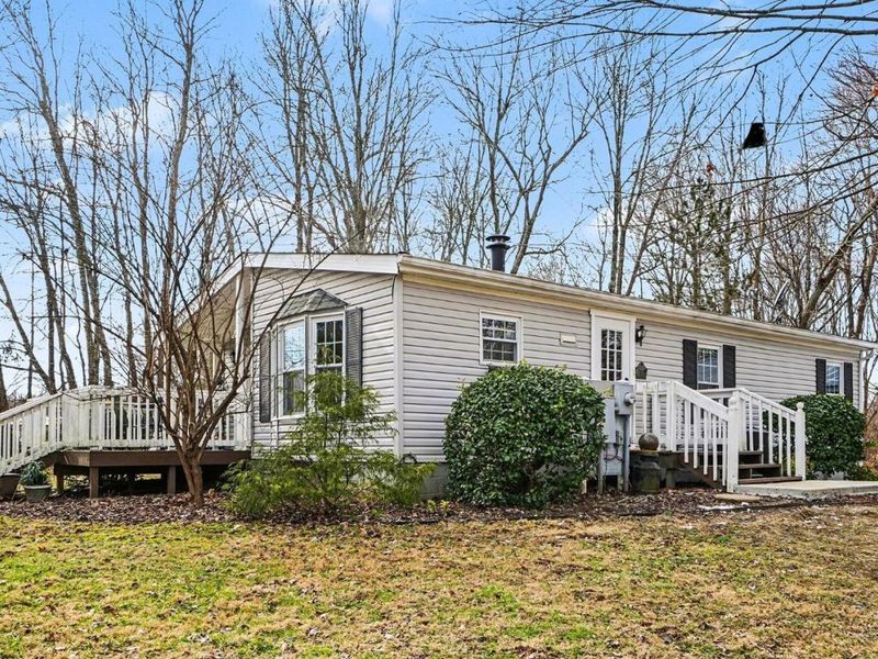 1571 Crosstown Road, Sterling Twp, OH 45176 Photo 3