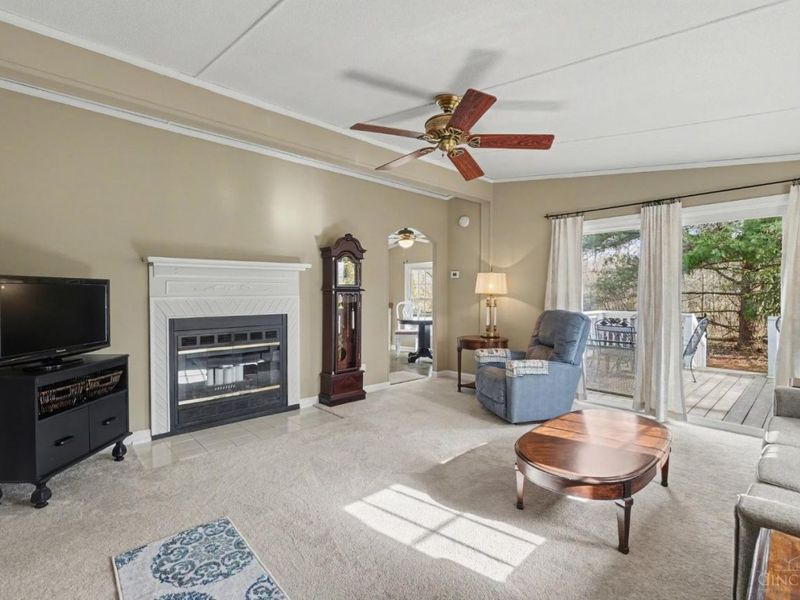 1571 Crosstown Road, Sterling Twp, OH 45176 Photo 4