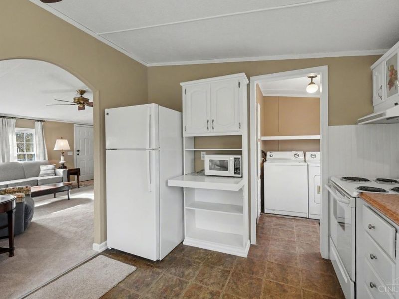 1571 Crosstown Road, Sterling Twp, OH 45176 Photo 8