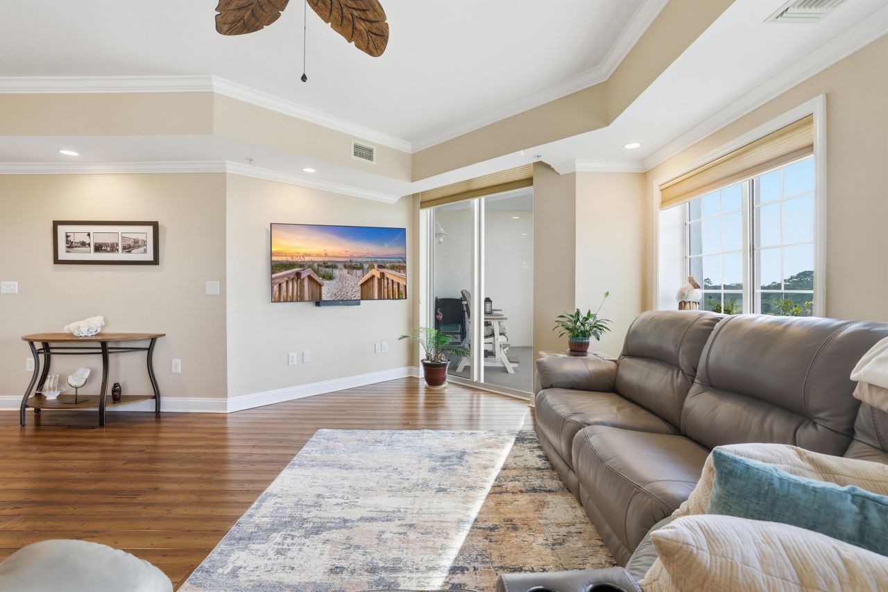 9547 Edgerton Dr. Photo 15