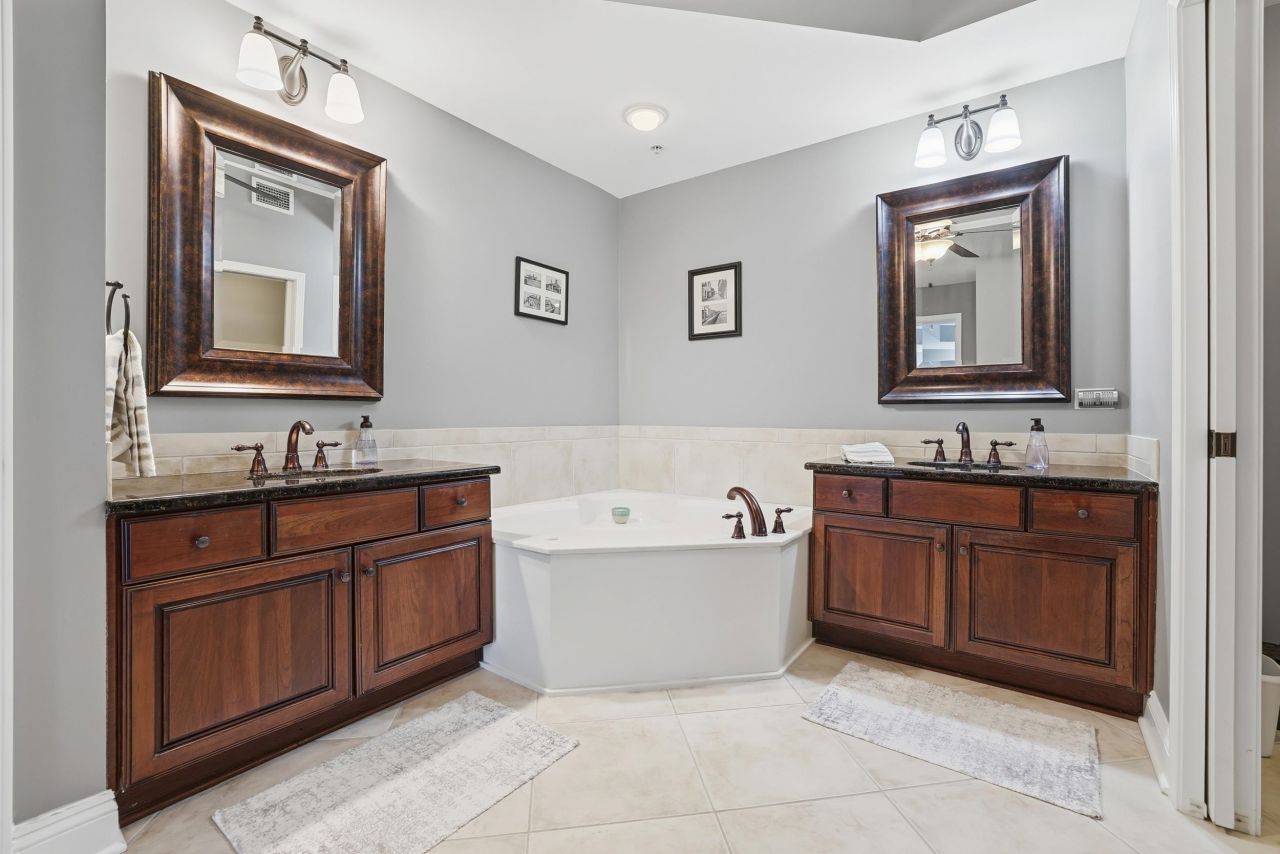 9547 Edgerton Dr. Photo 24