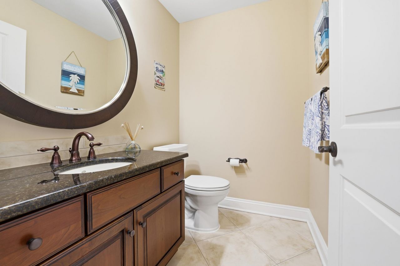 9547 Edgerton Dr. Photo 32