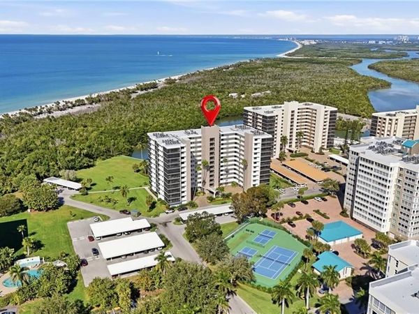 11 Bluebill AVE, Unit 203, NAPLES, FL 34108