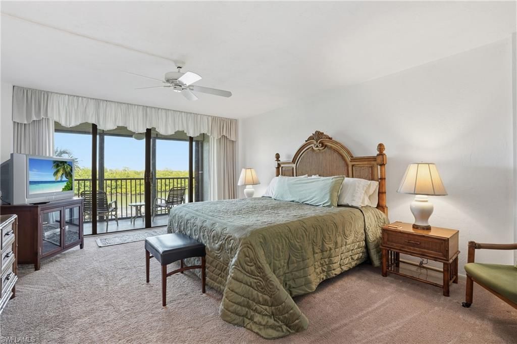 11 Bluebill Ave, Unit 203, Naples, FL 34108 Photo