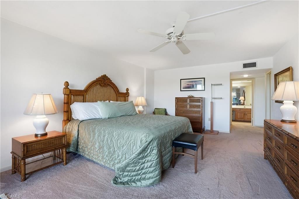 11 Bluebill Ave, Unit 203, Naples, FL 34108 Photo