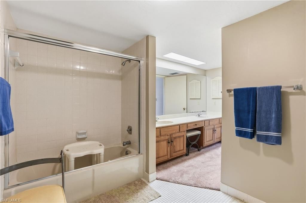 11 Bluebill Ave, Unit 203, Naples, FL 34108 Photo