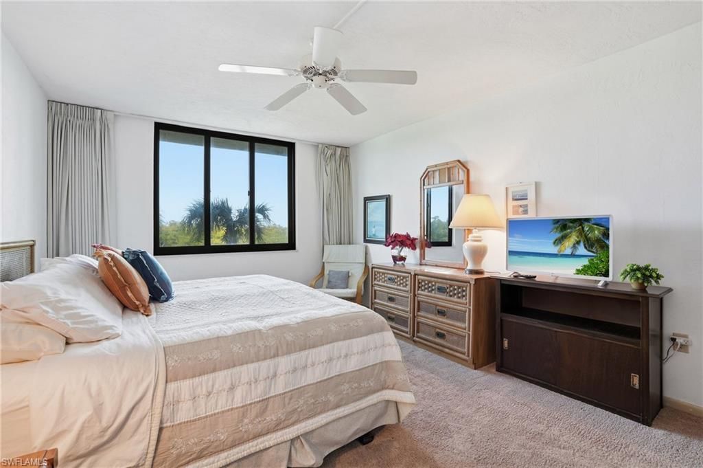 11 Bluebill Ave, Unit 203, Naples, FL 34108 Photo