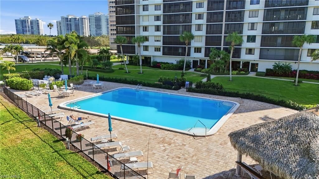 11 Bluebill Ave, Unit 203, Naples, FL 34108 Photo