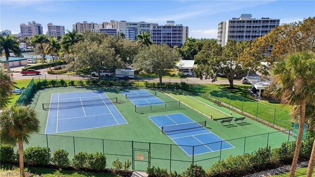 11 Bluebill Ave, Unit 203, Naples, FL 34108 Photo