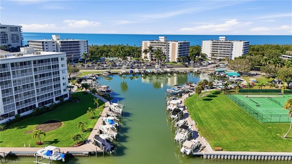 11 Bluebill Ave, Unit 203, Naples, FL 34108 Photo