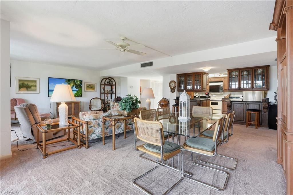 11 Bluebill Ave, Unit 203, Naples, FL 34108 Photo
