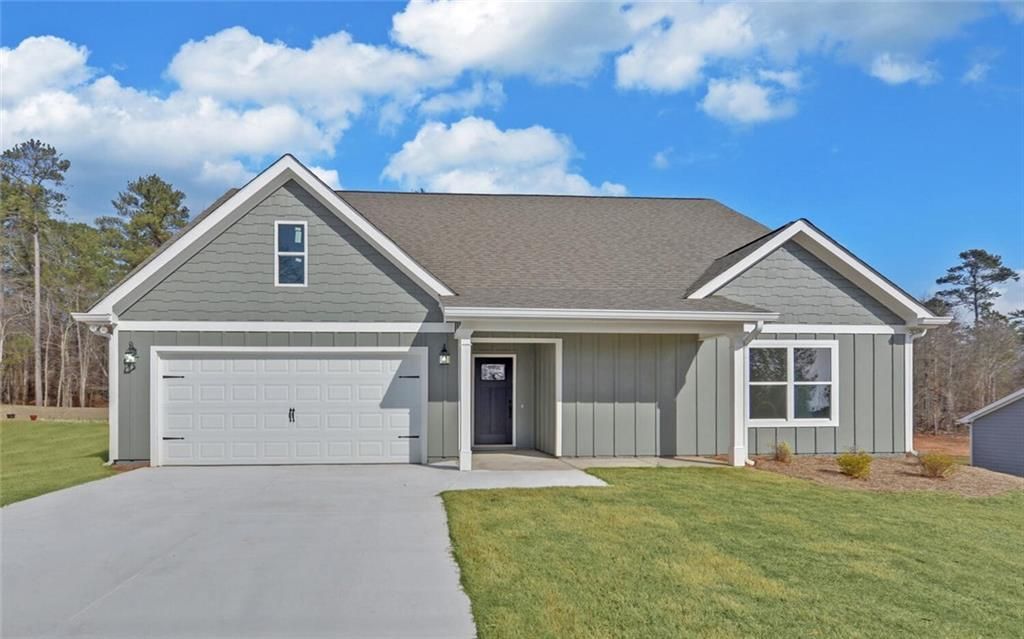 310 Park Place Drive, Lavonia, GA 30553 Main Photo
