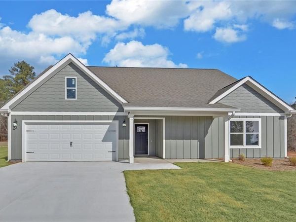 310 Park Place Drive, Lavonia, GA 30553