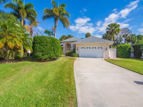 6442 34th Place, Vero Beach, FL 32966