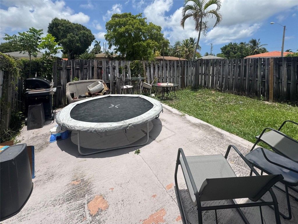 151 SW 15th Street, Pompano Beach, FL 33060 Photo