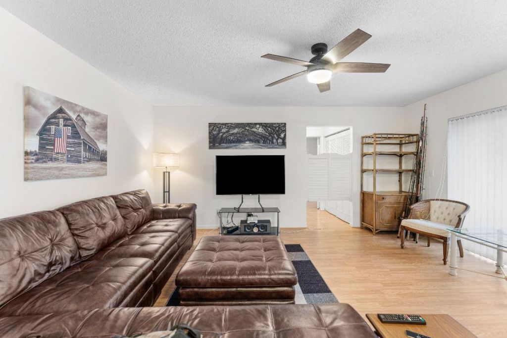 114 Bent Arrow Drive, Unit C, Jupiter, FL 33458 Photo
