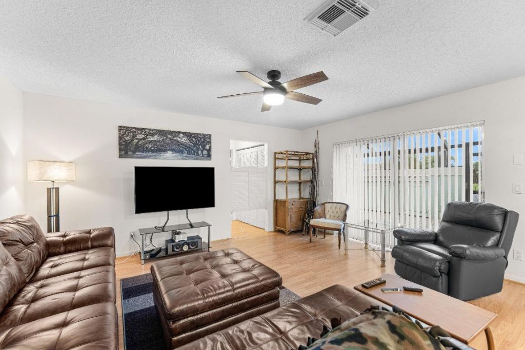 114 Bent Arrow Drive, Unit C, Jupiter, FL 33458 Photo