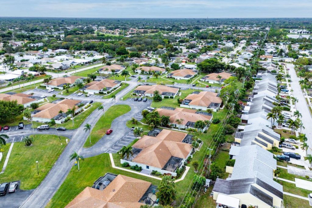 114 Bent Arrow Drive, Unit C, Jupiter, FL 33458 Photo