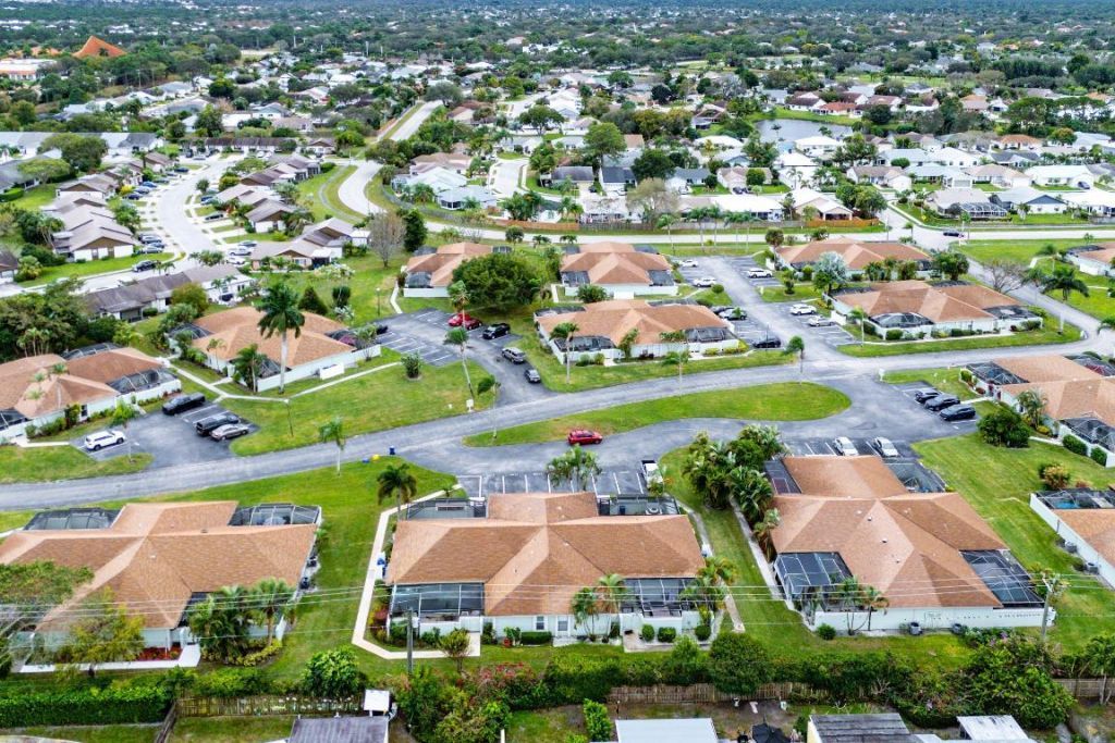 114 Bent Arrow Drive, Unit C, Jupiter, FL 33458 Photo