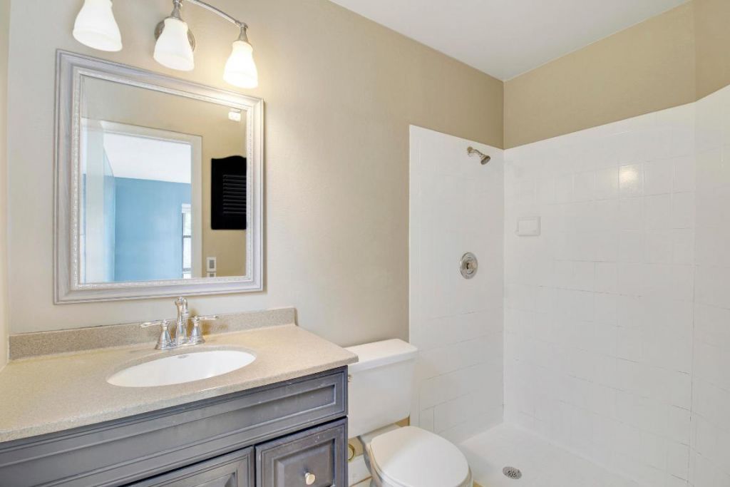 5929 SE Collins Avenue, Stuart, FL 34997 Photo