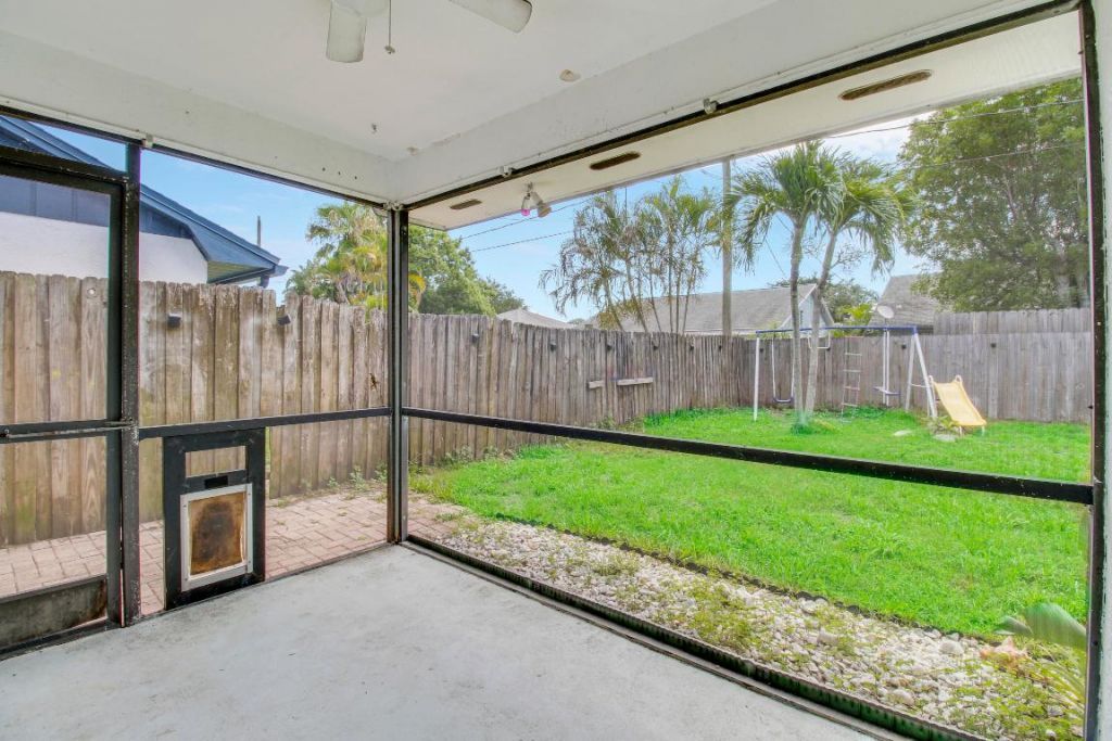 5929 SE Collins Avenue, Stuart, FL 34997 Photo