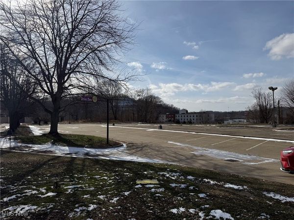 1200 W High Avenue, New Philadelphia, OH 44663