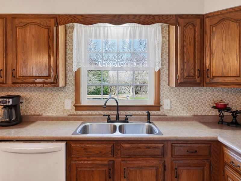742 Fairway Drive, Washington Court House, OH 43160 Photo 11
