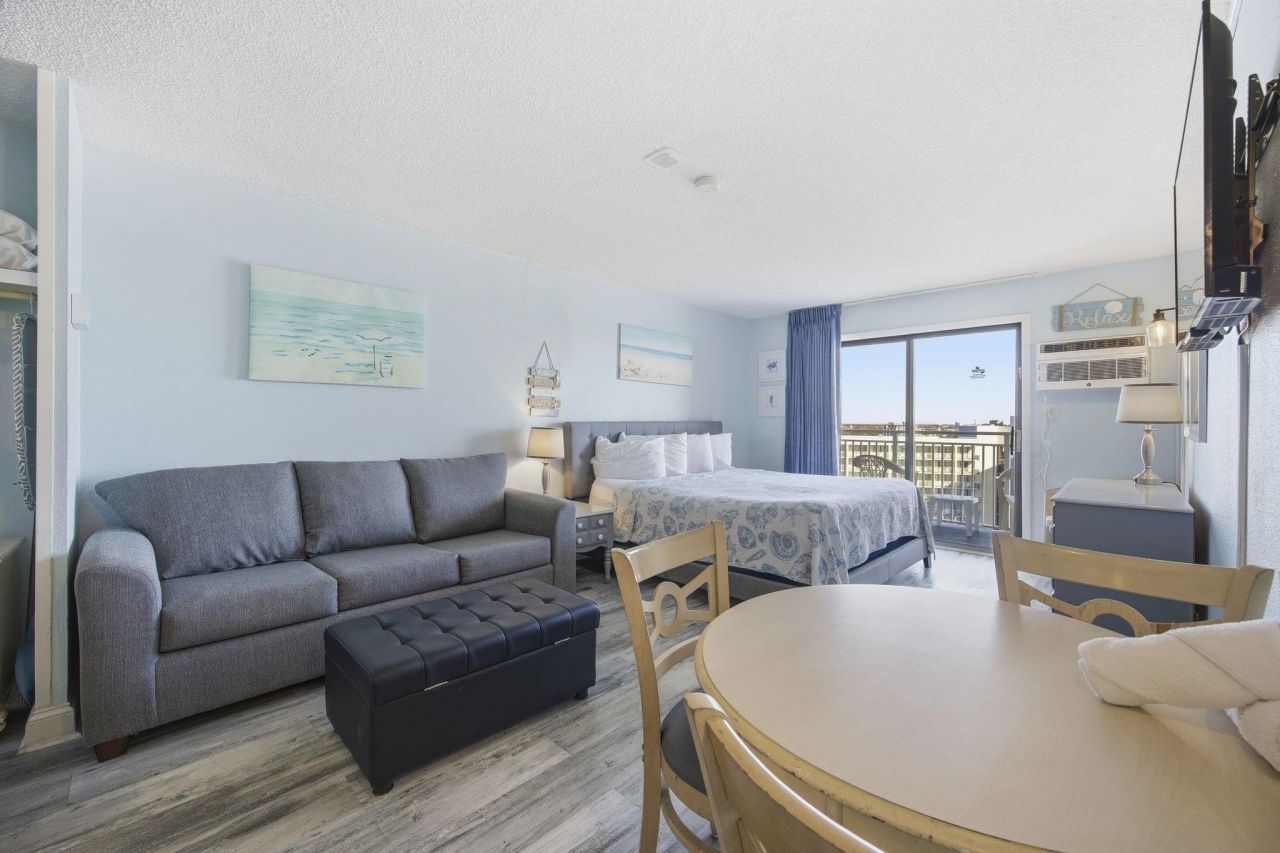 1207 S Ocean Blvd. Photo 10