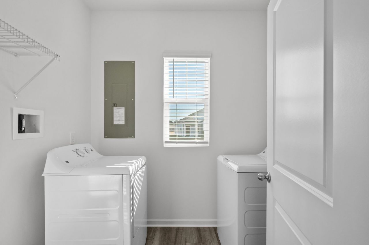 720 Huelva St Photo 9