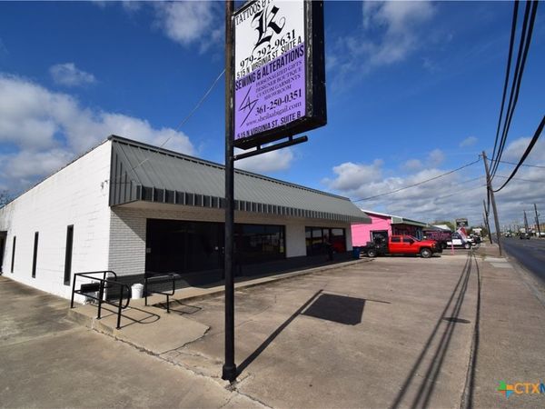 515 N Virginia Street , Port Lavaca, TX 77979