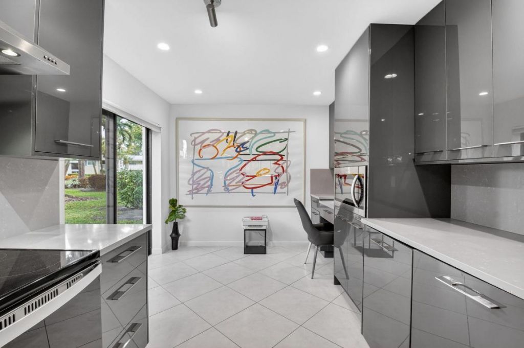 33 Westgate Lane, Unit C, Boynton Beach, FL 33436 Photo